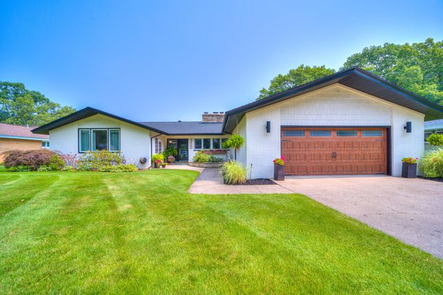 3920 Highgate Road, Norton Shores City, MI 49441