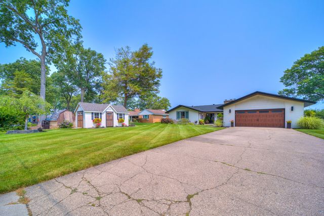 3920 Highgate Road, Norton Shores City, MI 49441