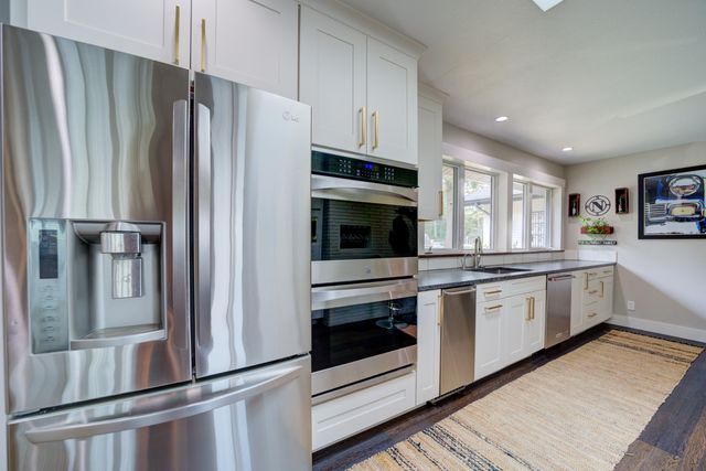 3920 Highgate Road, Norton Shores City, MI 49441