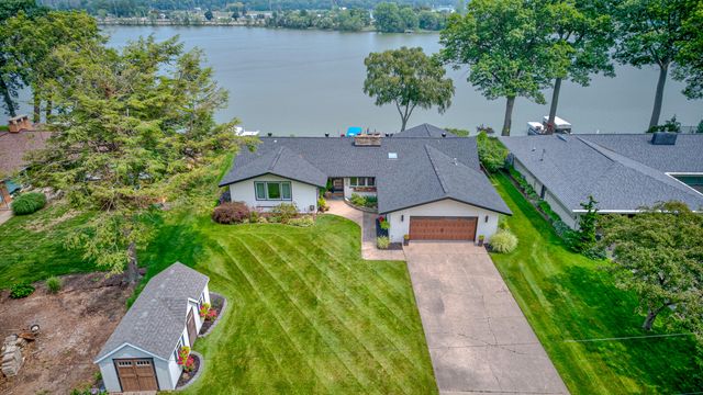 3920 Highgate Road, Norton Shores City, MI 49441