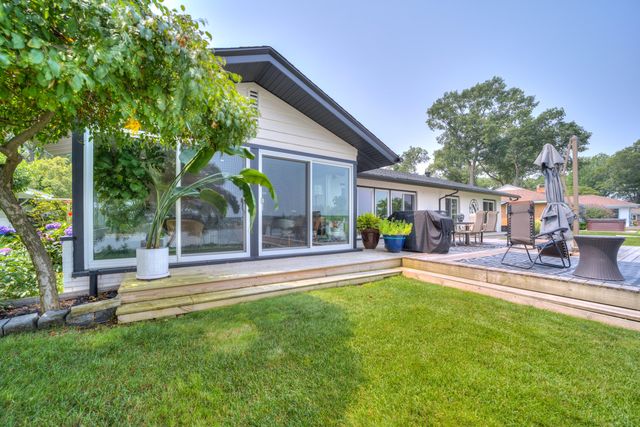 3920 Highgate Road, Norton Shores City, MI 49441