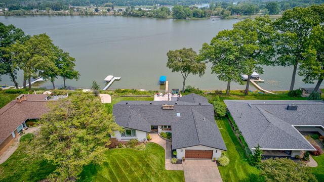 3920 Highgate Road, Norton Shores City, MI 49441