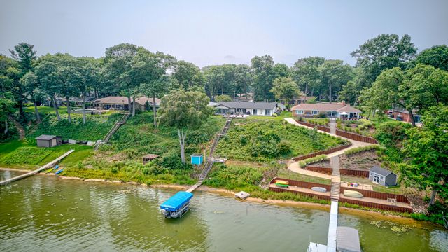 3920 Highgate Road, Norton Shores City, MI 49441