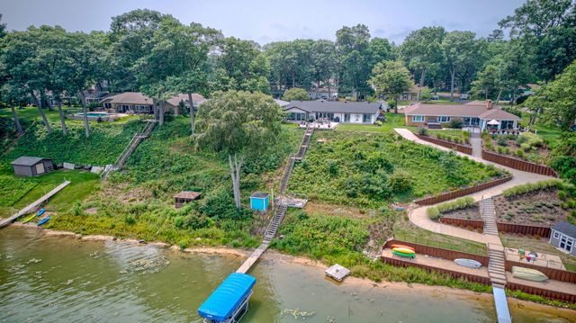 3920 Highgate Road, Norton Shores City, MI 49441