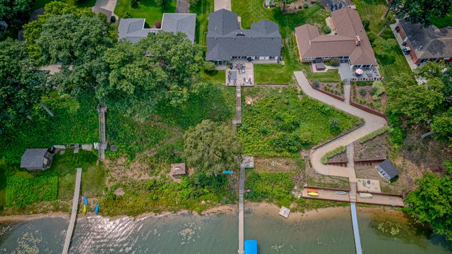 3920 Highgate Road, Norton Shores City, MI 49441