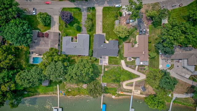 3920 Highgate Road, Norton Shores City, MI 49441