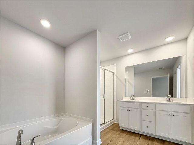 7477 Clover Lane, Flowery Branch, GA 30542