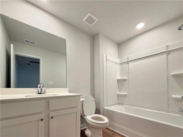 7477 Clover Lane, Flowery Branch, GA 30542