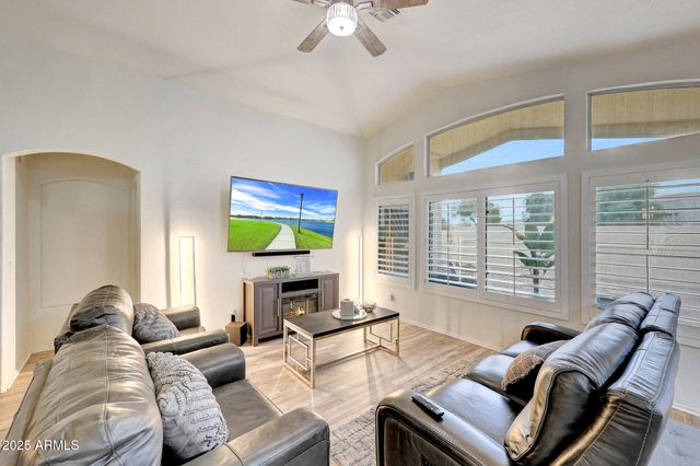 17467 N SUNSET Trail, Surprise, AZ 85374