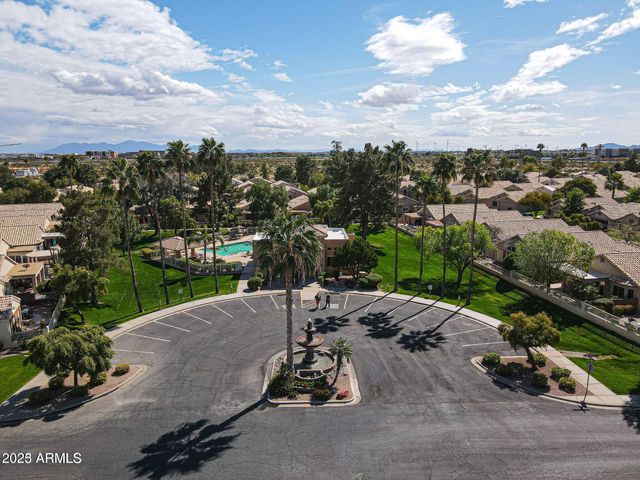 17467 N SUNSET Trail, Surprise, AZ 85374