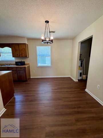 802 Wildwood Drive, Hinesville, GA 31313