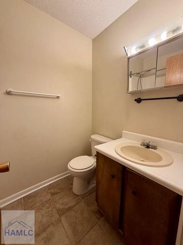 802 Wildwood Drive, Hinesville, GA 31313