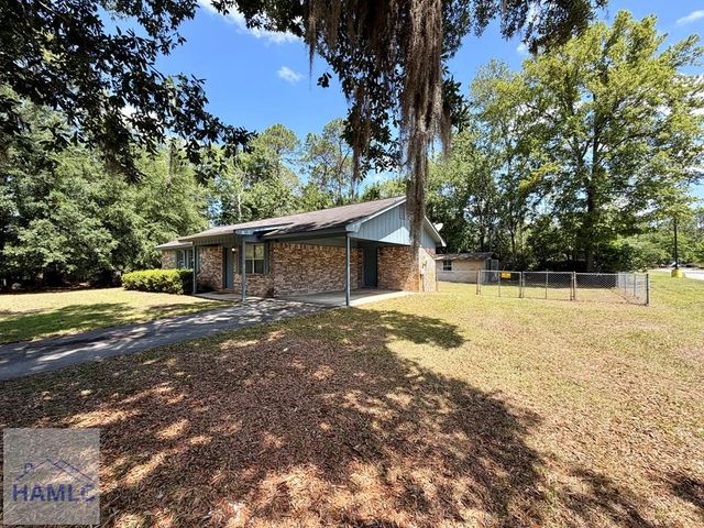 802 Wildwood Drive, Hinesville, GA 31313