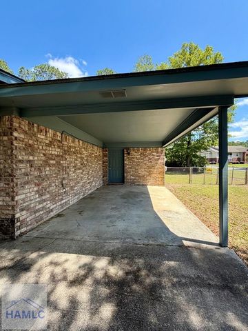 802 Wildwood Drive, Hinesville, GA 31313