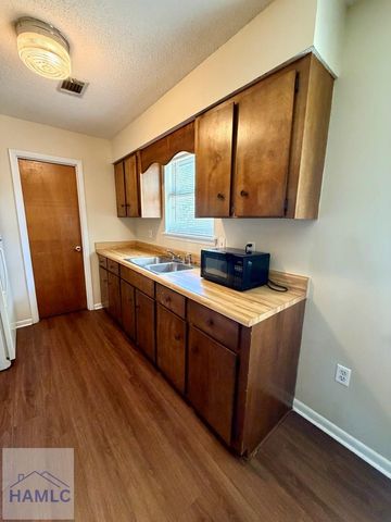 802 Wildwood Drive, Hinesville, GA 31313