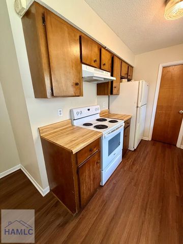 802 Wildwood Drive, Hinesville, GA 31313