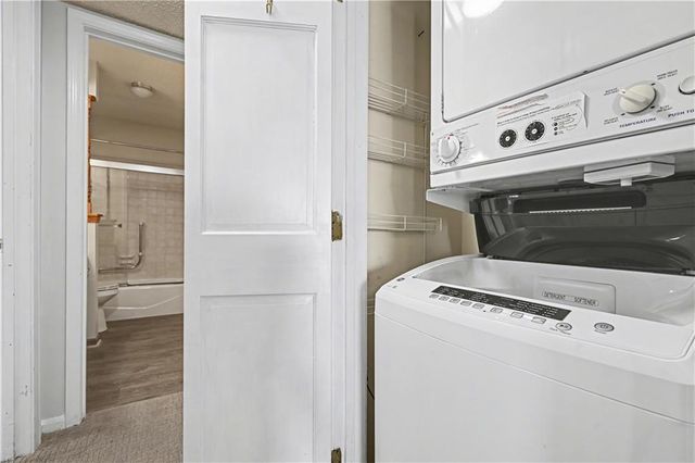 8001 Westridge Road 102, Raytown, MO 64138