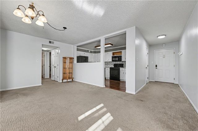 8001 Westridge Road 102, Raytown, MO 64138