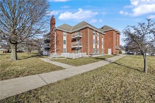 8001 Westridge Road 102, Raytown, MO 64138