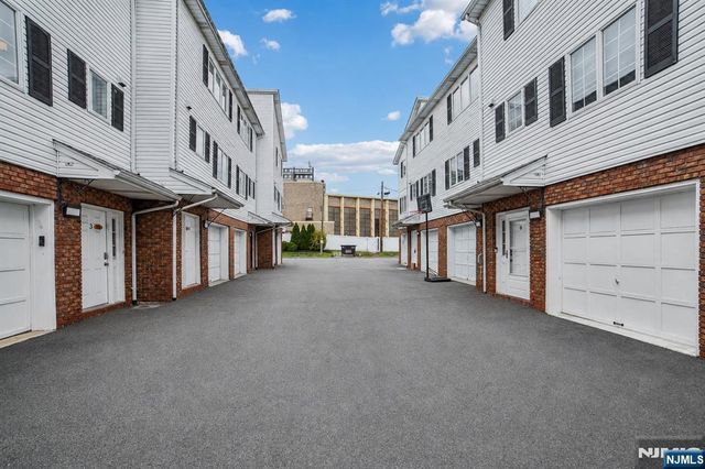 134 Boulevard 9, Passaic, NJ 07055