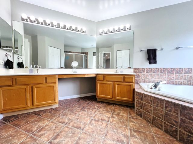 416 PTARMIGAN Place, Lindenhurst, IL 60046