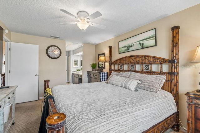 4753 SUNNY LOOP, Holiday, FL 34690