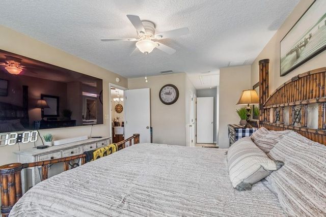 4753 SUNNY LOOP, Holiday, FL 34690