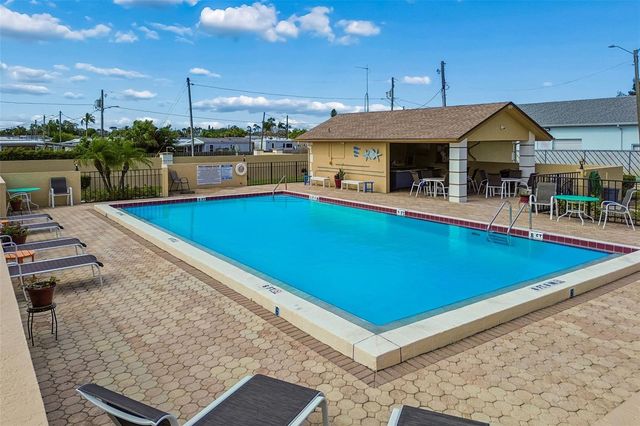 4753 SUNNY LOOP, Holiday, FL 34690