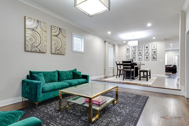 3931 S Wells Street, Chicago, IL 60609