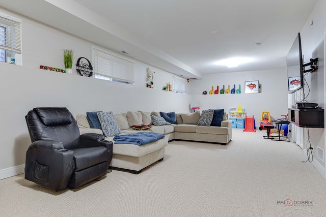 3931 S Wells Street, Chicago, IL 60609