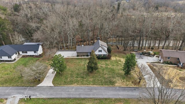 270 Wood Bluff Rd, Winchester, TN 37398