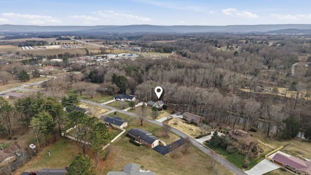 270 Wood Bluff Rd, Winchester, TN 37398