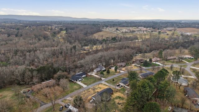 270 Wood Bluff Rd, Winchester, TN 37398