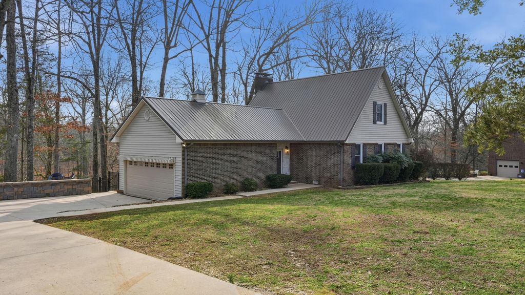 270 Wood Bluff Rd, Winchester, TN 37398