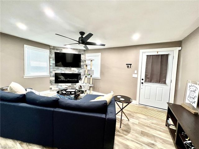 268 Burgoyne RD, Norfolk, VA 23503