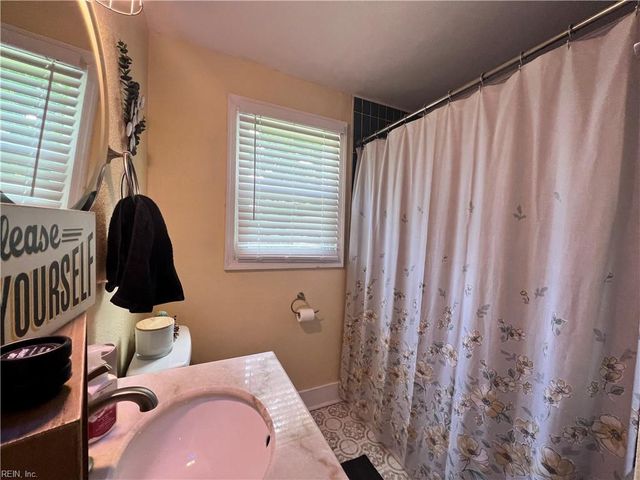 268 Burgoyne RD, Norfolk, VA 23503