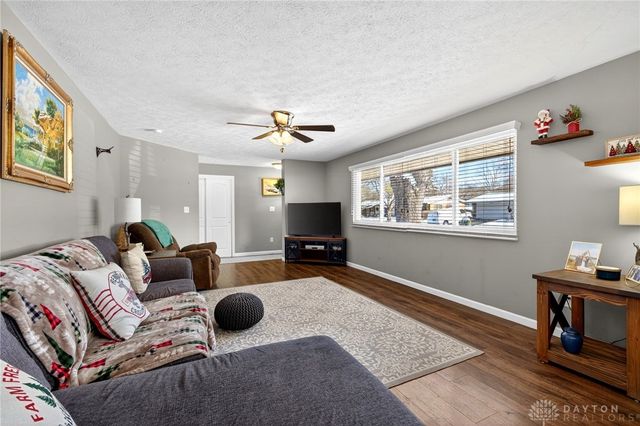 2317 Barnett Drive, Bellbrook, OH 45305