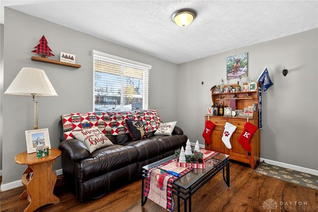 2317 Barnett Drive, Bellbrook, OH 45305