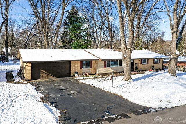 2317 Barnett Drive, Bellbrook, OH 45305
