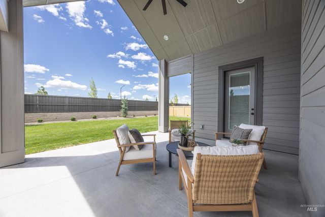 7112 S Cadence Ave, Meridian, ID 83642