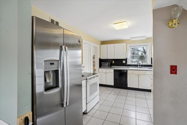 101 Avon, Manchester, NH 03102