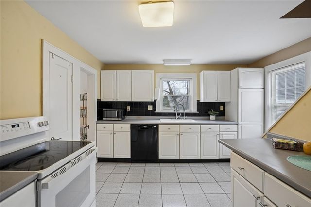 101 Avon, Manchester, NH 03102