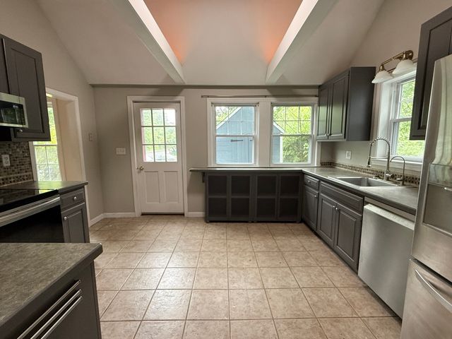64 W. Main St, 64, Hopkinton, MA 01748
