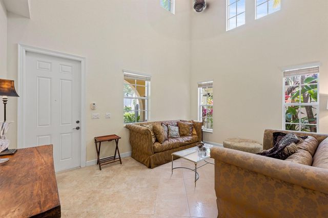 1043 Vintner Boulevard, Palm Beach Gardens, FL 33410