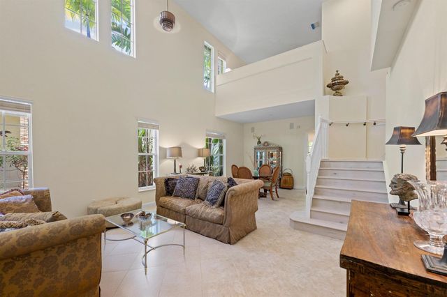 1043 Vintner Boulevard, Palm Beach Gardens, FL 33410