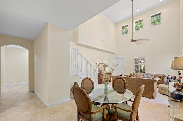 1043 Vintner Boulevard, Palm Beach Gardens, FL 33410