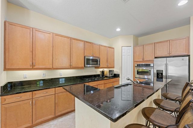 1043 Vintner Boulevard, Palm Beach Gardens, FL 33410