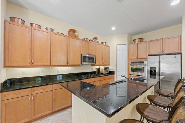 1043 Vintner Boulevard, Palm Beach Gardens, FL 33410