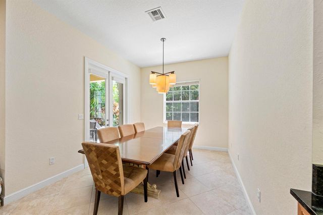 1043 Vintner Boulevard, Palm Beach Gardens, FL 33410