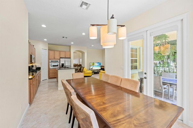 1043 Vintner Boulevard, Palm Beach Gardens, FL 33410